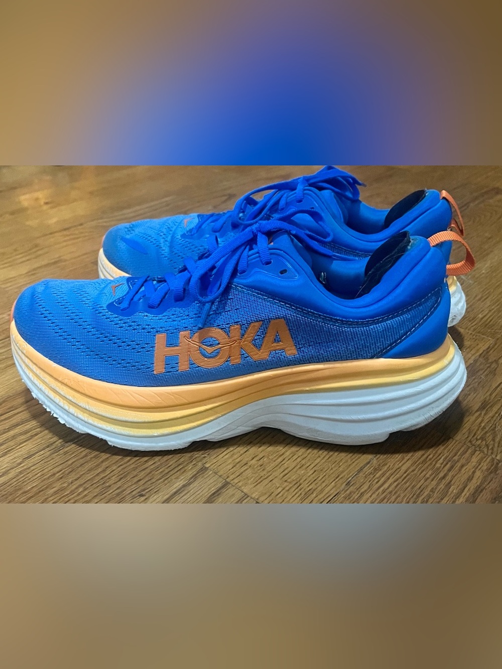 Hoka One One HOKA Bondi 8 2E Wide Coastal Sky Vibrant Orange Men's sz 8.5